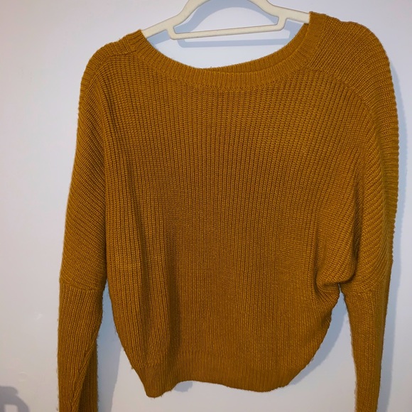 Cozy Cropped Sweater - Picture 2 of 2